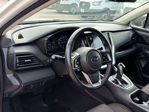 Used 2021 Subaru Outback Premium AWD/4WD image 4
