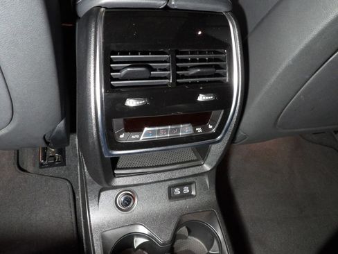 Used 2021 BMW X7 xDrive40i w/ M Sport Package AWD/4WD image 20