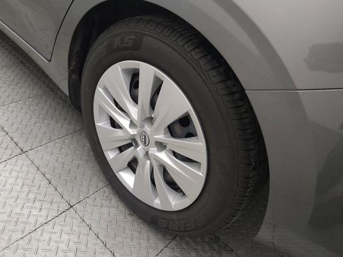 Used 2024 Nissan Sentra S FWD image 31