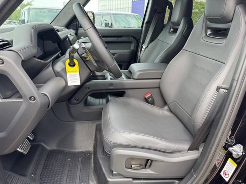 New 2026 Land Rover Defender 110 OCTA AWD/4WD image 8