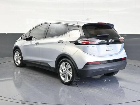 Used 2023 Chevrolet Bolt LT FWD image 3