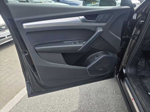 Certified 2025 Audi Q5 2.0T Premium image 24