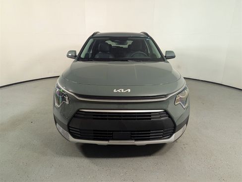New 2026 Kia Niro EX image 2