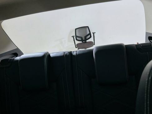 Used 2024 Volkswagen Atlas SE image 29