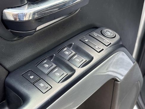 Used 2018 Chevrolet Silverado 1500 LT w/ All Star Edition image 24