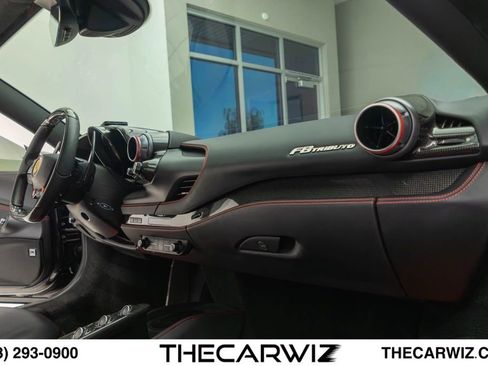 Used 2021 Ferrari F8 Tributo RWD image 99