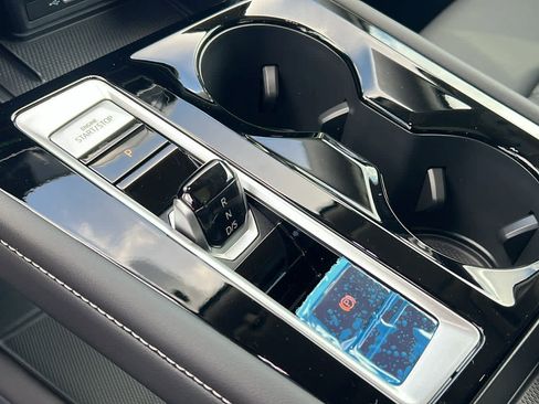 New 2026 Volkswagen Atlas SEL Premium R-Line image 13