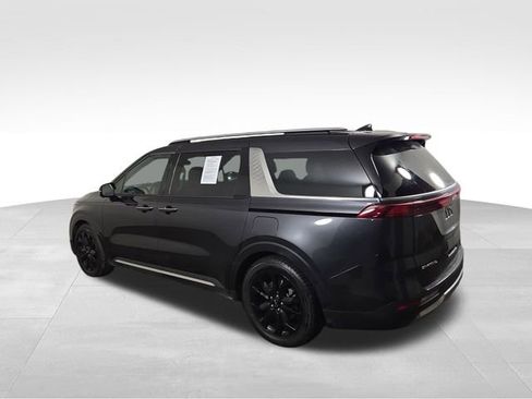Used 2024 Kia Carnival SX Prestige image 10