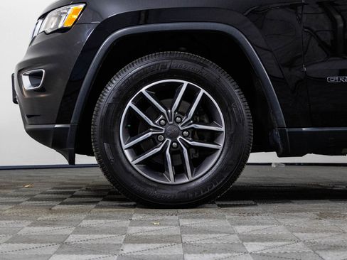 Used 2020 Jeep Grand Cherokee Limited image 48