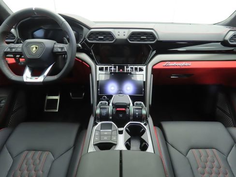 Used 2024 Lamborghini Urus S image 13