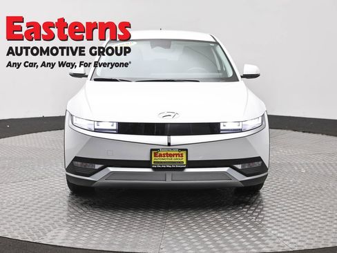 Used 2024 Hyundai Ioniq 5 SEL RWD image 2