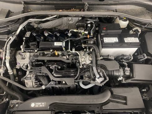 Used 2023 Toyota Corolla Cross XLE w/ Convenience Package image 31