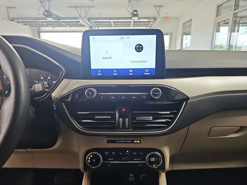 Used 2020 Ford Escape SE AWD/4WD image 25
