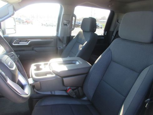 New 2026 GMC Sierra 2500 SLE w/ SLE Value Package; image 13