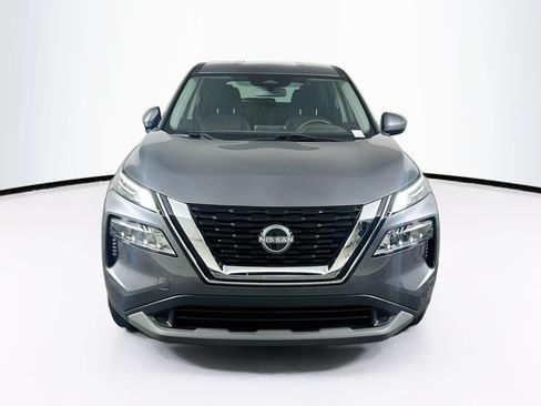 Used 2023 Nissan Rogue SV FWD image 2