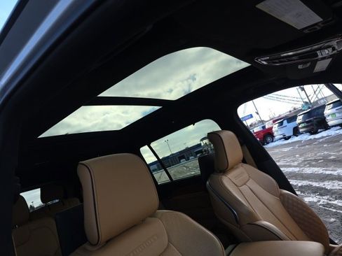 Used 2024 Jeep Grand Cherokee L Summit image 52