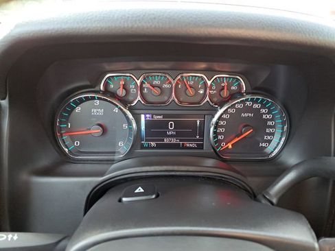 Used 2018 GMC Yukon XL SLE w/ Convenience Package image 17