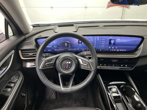 Certified 2024 Buick Envision Avenir image 16