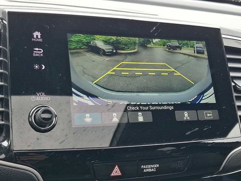 Certified 2025 Honda Passport Black Edition image 18