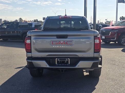 Used 2024 GMC Canyon Denali image 9