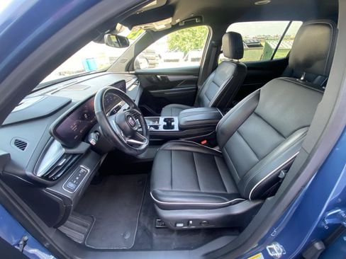 Used 2025 Buick Enclave Preferred FWD image 10