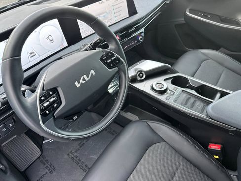 Certified 2023 Kia EV6 Light image 10