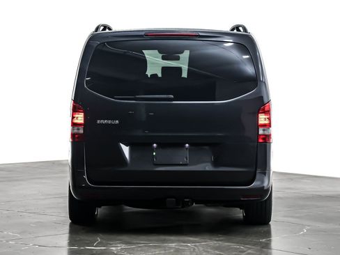 Used 2023 Mercedes-Benz Metris Passenger image 4