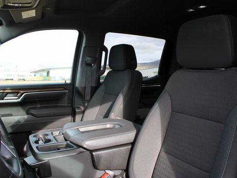 Used 2025 Chevrolet Silverado 1500 LT image 15