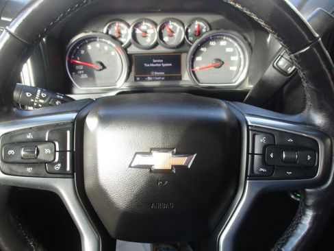 Used 2019 Chevrolet Silverado 1500 LT w/ Texas Edition image 18