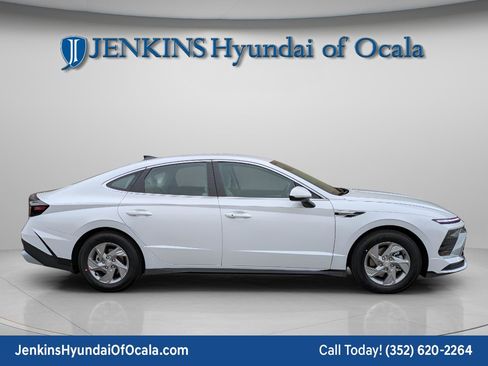 New 2026 Hyundai Sonata SE image 2