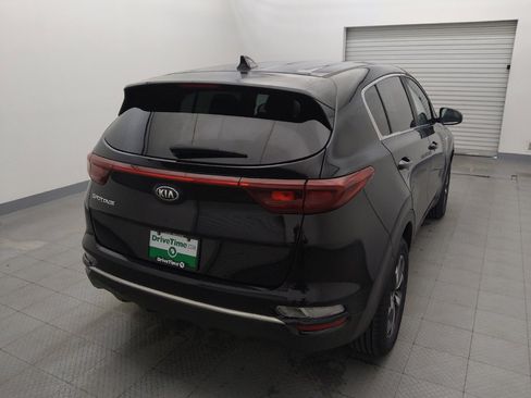 Used 2020 Kia Sportage LX image 7
