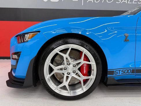 Used 2021 Ford Mustang Shelby GT500 w/ Technology Package image 11