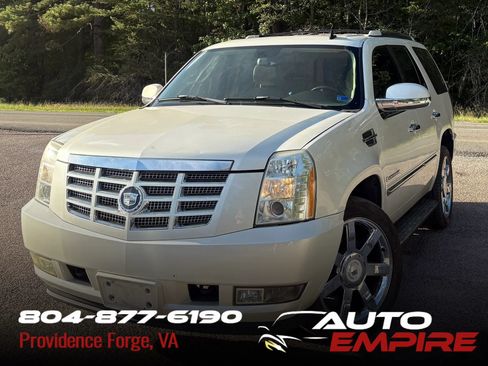 Used 2007 Cadillac Escalade AWD w/ Information Package image 1