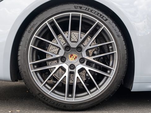 Certified 2024 Porsche 911 Carrera S RWD image 14