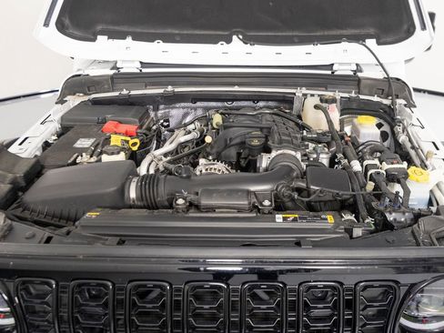 Used 2024 Jeep Wrangler S AWD/4WD image 46
