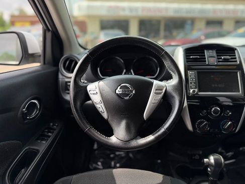 Used 2019 Nissan Versa SV w/ SV Special Edition Package image 40