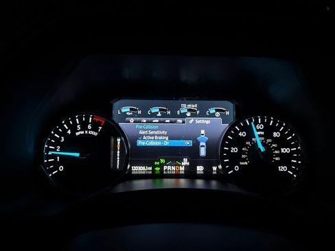 Used 2020 Ford Expedition Max XLT w/ Equipment Group 202A image 19