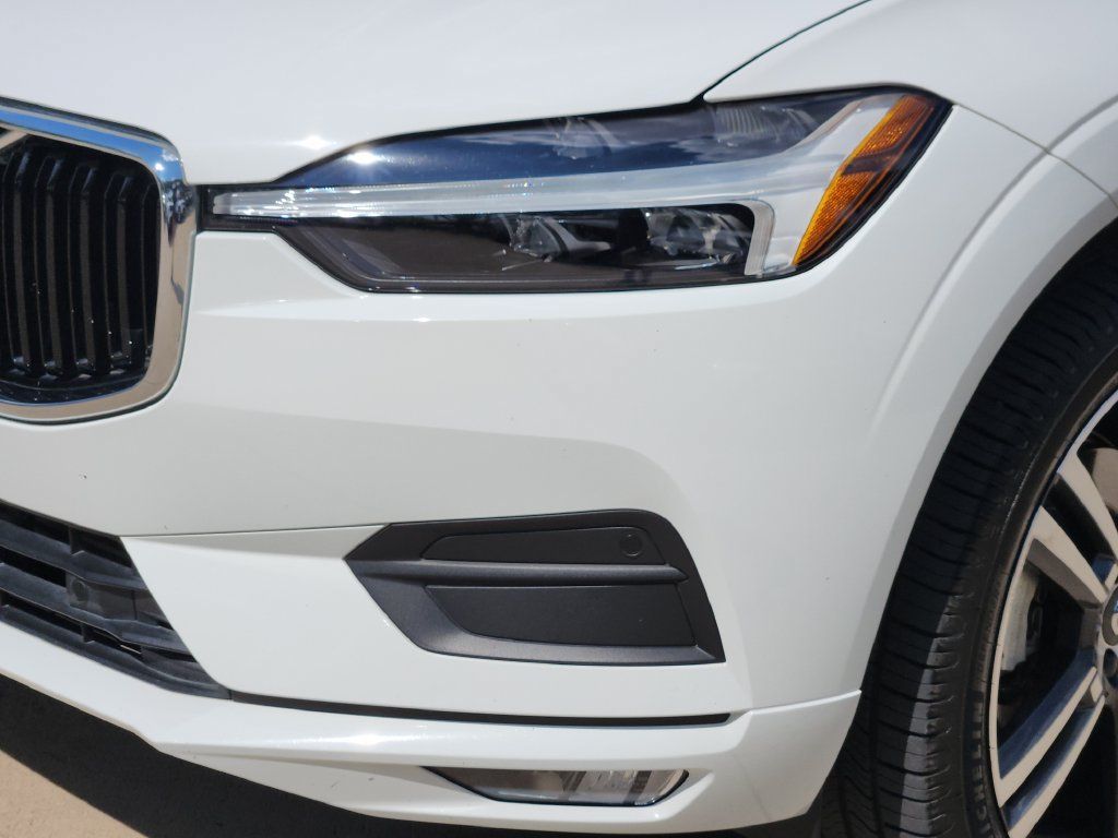 Used 2021 Volvo XC60 T5 Momentum w/ Premium Package FWD image 18