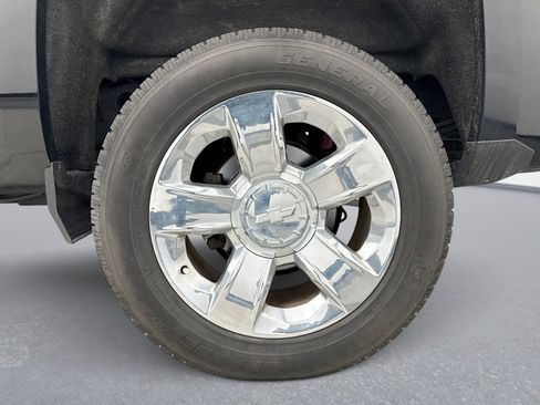 Used 2018 Chevrolet Silverado 1500 LTZ Z71 image 23
