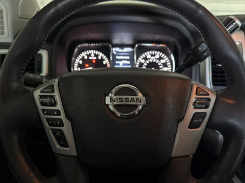 Used 2017 Nissan Titan SL RWD image 24