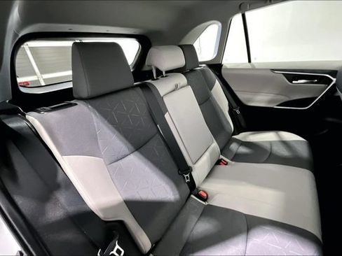Used 2022 Toyota RAV4 XLE w/ Convenience Package AWD/4WD image 33