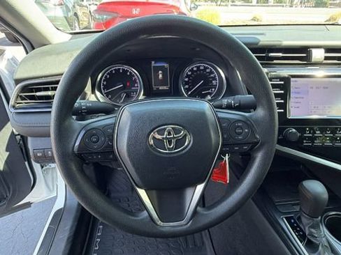 Used 2019 Toyota Camry LE FWD image 26