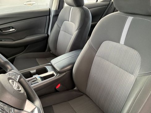 Used 2025 Nissan Sentra SV image 36