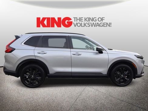 Used 2024 Honda CR-V Sport Touring image 2