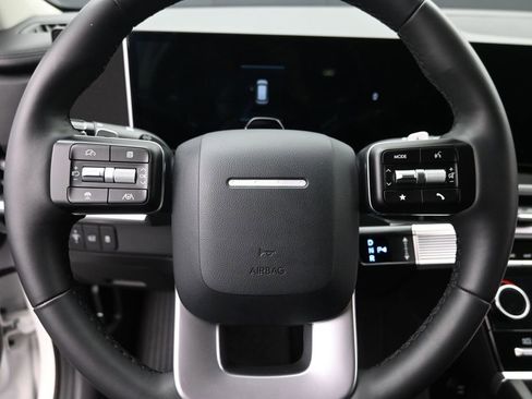 Used 2025 Hyundai Santa Fe SEL image 18