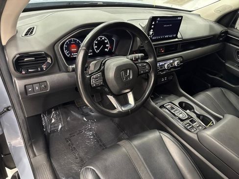 Used 2024 Honda Pilot Touring image 15