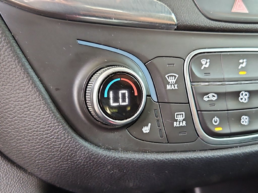 Used 2020 Chevrolet Equinox LT FWD image 19