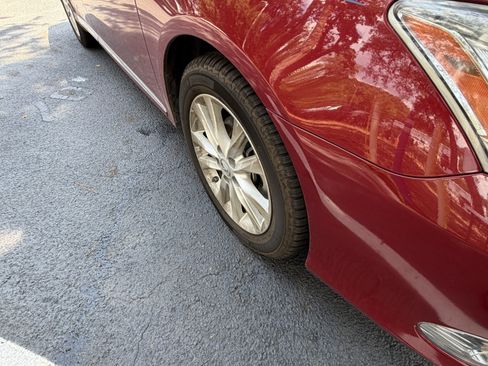 Used 2011 Lexus ES 350 FWD image 11