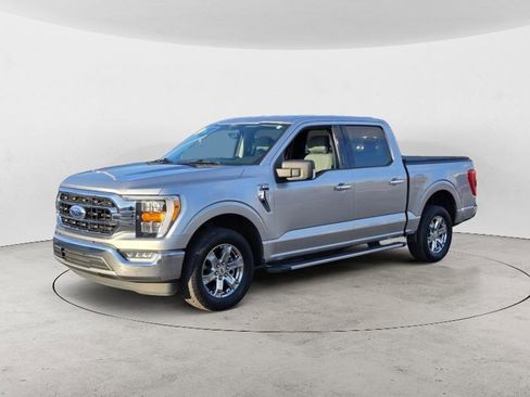 Certified 2021 Ford F150 XLT w/ Equipment Group 302A High image 7