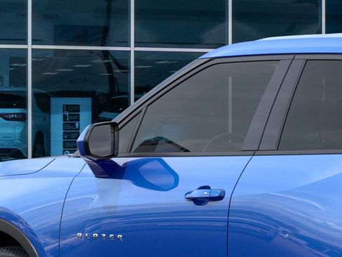 New 2025 Chevrolet Blazer LT image 12